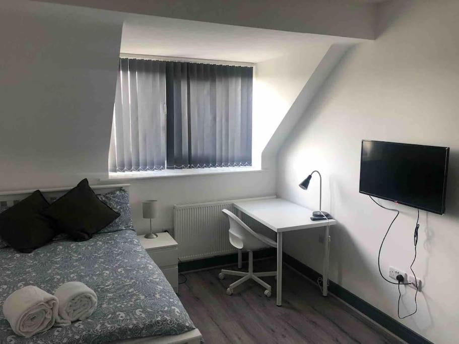 Newly Refurbished Studio, Great Location 8 Studios Nottingham Ngoại thất bức ảnh
